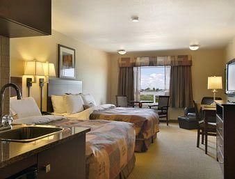 Ramada High River4