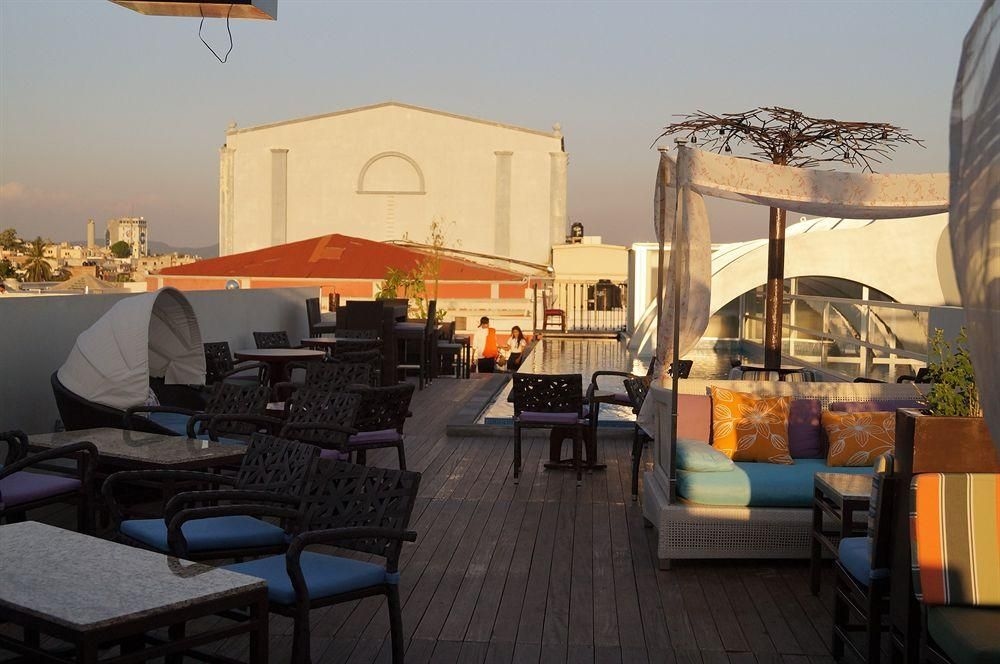 The Jonathon Boutique Hotel2