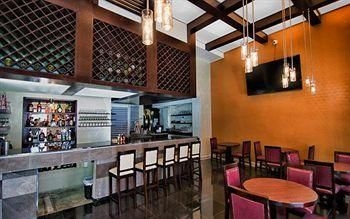 The Jonathon Boutique Hotel0