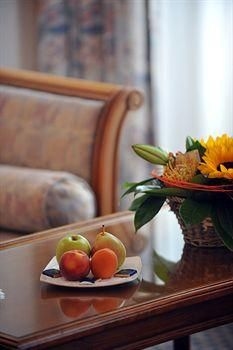 โรงแรมอีเดน พาเลซ เอา ลัก (Hotel Eden Palace au Lac)4