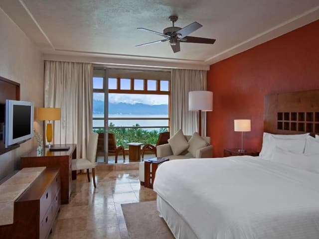 DOUBLE DELUXE SEA VIEW