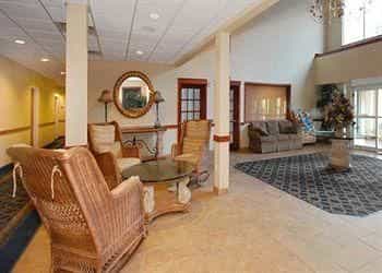 Comfort Suites Lakeside