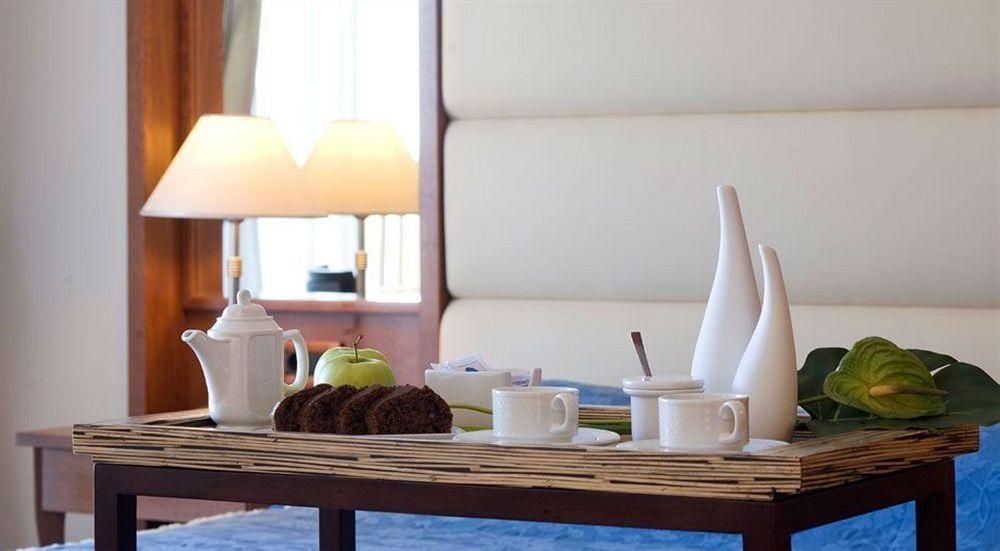 Pilot Beach Resort1