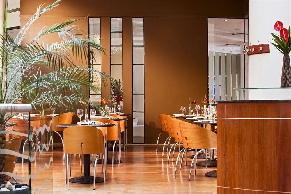 Sofitel London Gatwick Sofitel London Gatwick