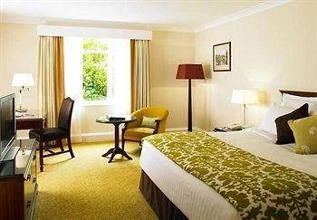 Hollins Hall, A Marriott Hotel & Country Club2