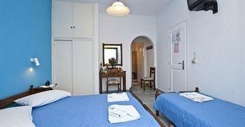 Dimitra Studios Apartments1