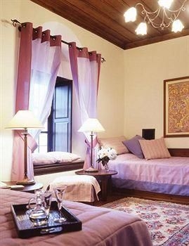 Santikos Mansion0