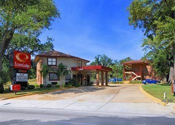 Econo Lodge Keesler Afb2