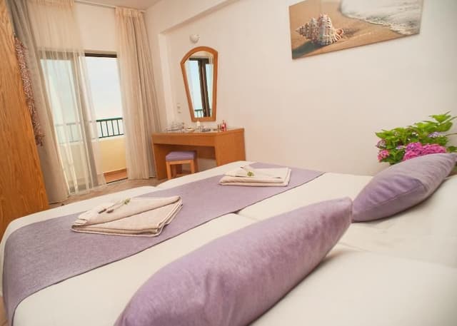 APARTMENT ONE BED