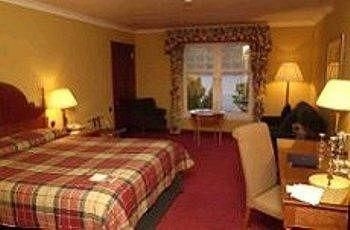 Macdonald Loch Rannoch Hotel2