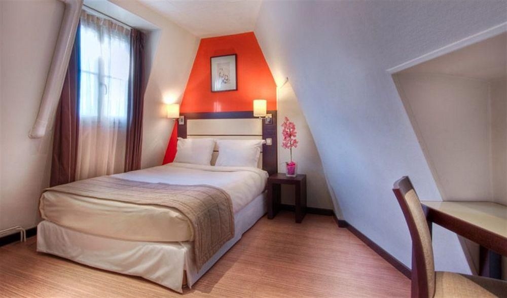 Hotel Faubourg 216-2241