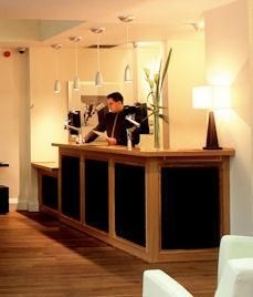 เกรย์สตรีท โฮเทล (Grey Street Hotel)2