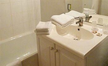Park & Suites Confort Dijon3