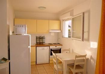 Park & Suites Confort Dijon2
