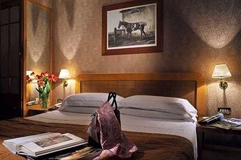Polo Hotel1