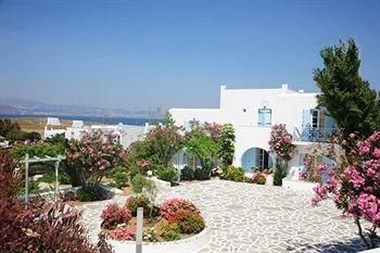 Lianos Village1