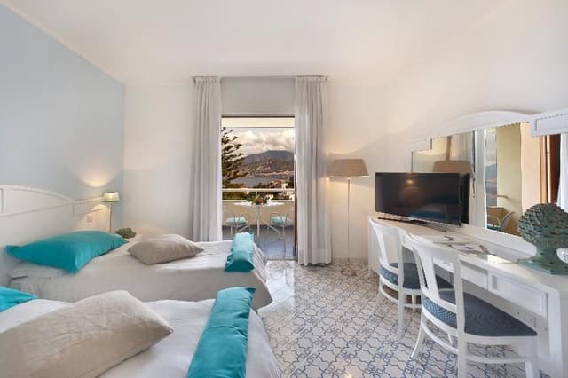 DOUBLE SEA VIEW WITH BALCONY