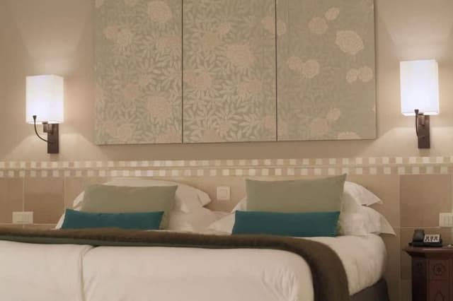 JUNIOR SUITE CAPACITY 1
