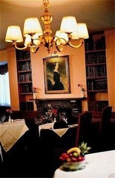 Menzies Chequers1