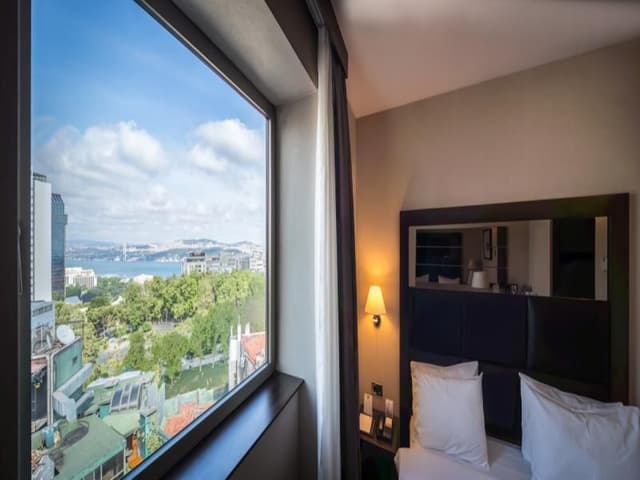 DOUBLE SEA VIEW