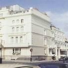 โรงแรมลอร์ด (Lords Hotel)0