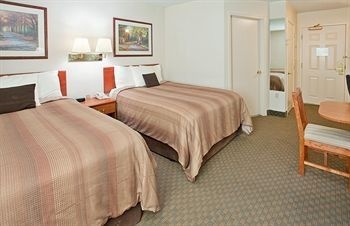 Candlewood Suites Columbia1