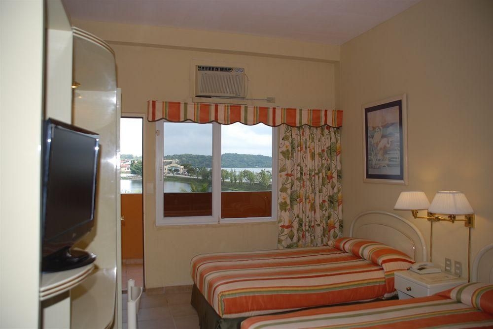 Peten Esplendido Hotel and Conference Center1