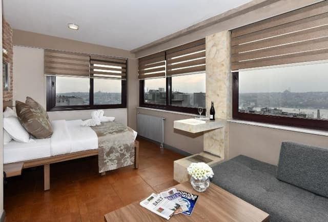 DOUBLE DELUXE SEA VIEW
