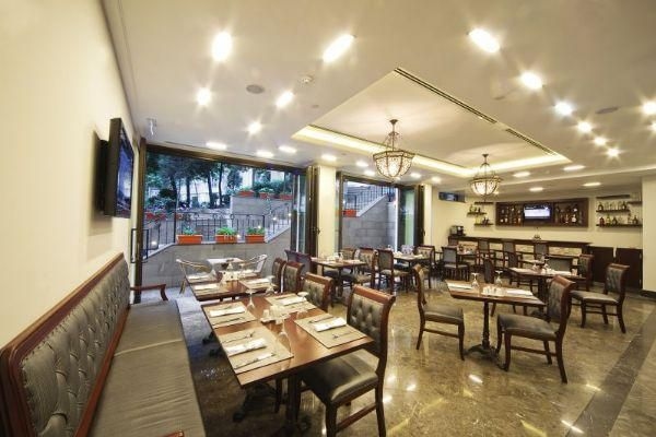 Recital Hotel1
