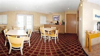 Days Inn Kansas City Mo Near Worlds Of Fun2