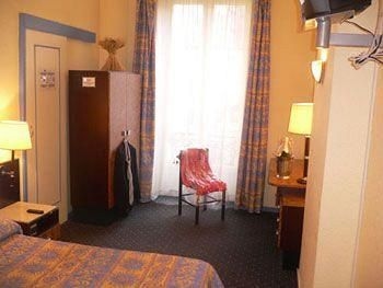Hotel Azur Riviera1