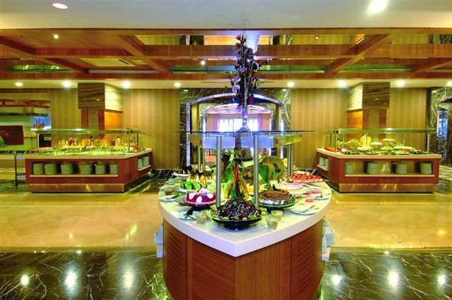 Royal Dragon Hotel1