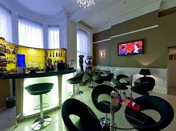Paddington Court Rooms2