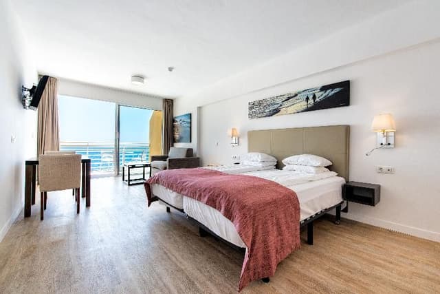 STUDIO SEA VIEW
