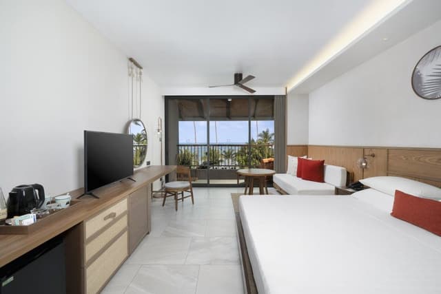 Deluxe Seaview