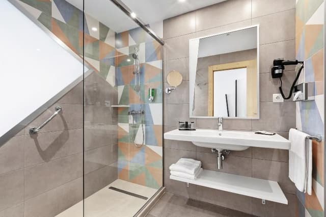 Double or Twin WITH PRIVATE POOL
