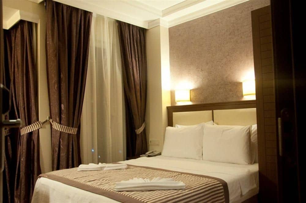 Aristocrat Hotel Aristocrat Hotel
