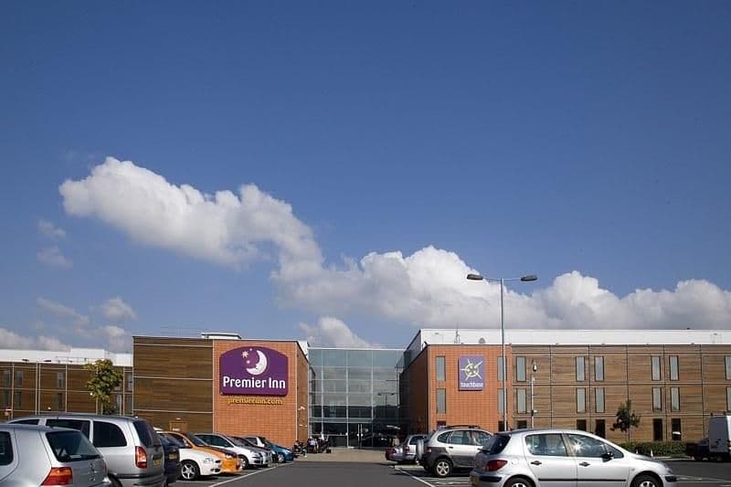 Premier Inn Heathrow Airport Premier Inn Heathrow Airport