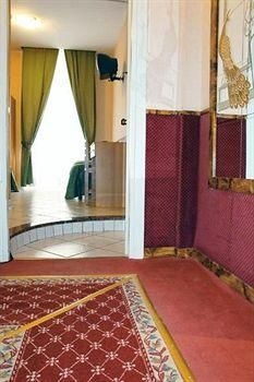 Clarin Hotel1