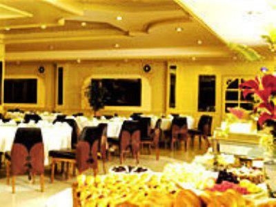 โรงแรมรีเจ้นท์มารีน่า (Regent Marina)4