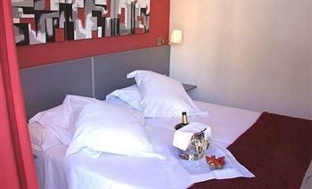Hotel Medicis4