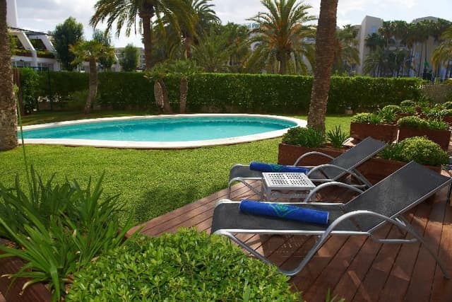 Double or Twin WITH PRIVATE POOL