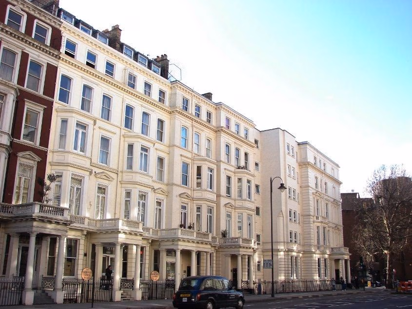Cromwell International Hotel2