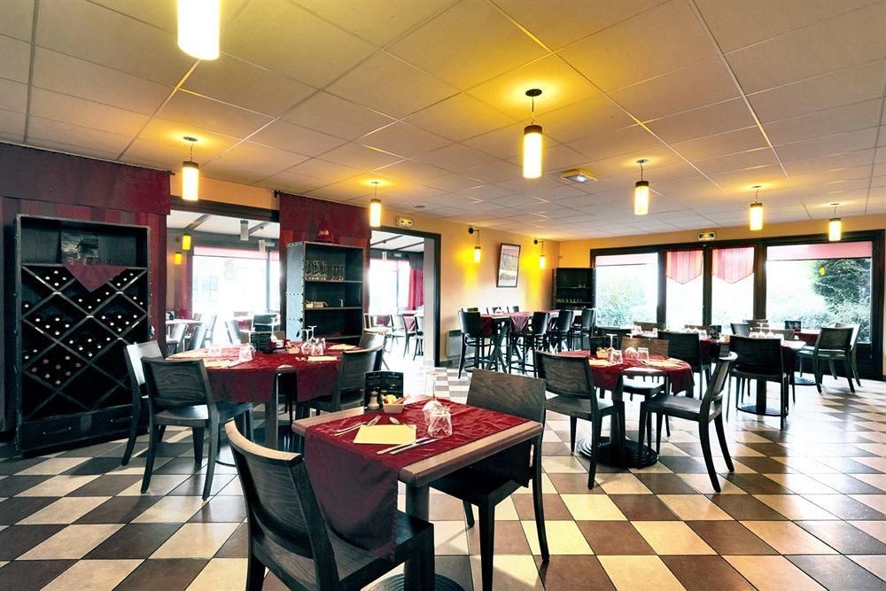 Hotel Kyriad Caen Nord Memorial0