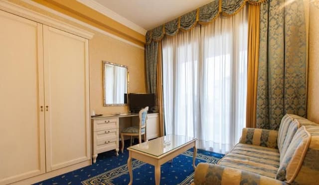 SUITE CLASSIC WITH BALCONY