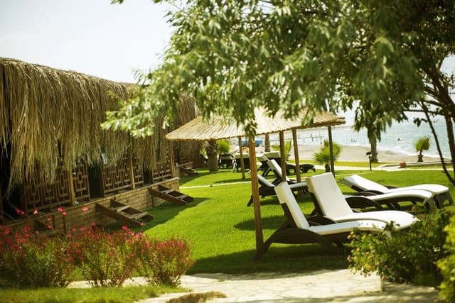 BUNGALOW EXECUTIVE SUPERIOR