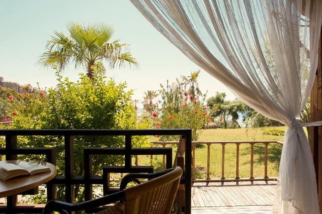 BUNGALOW SIDE SEA VIEW