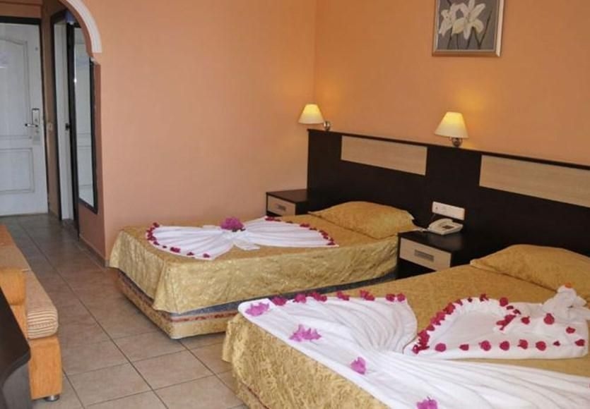 First Class Hotel2