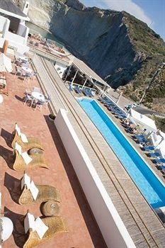 Grand Hotel Chiaia di Luna4