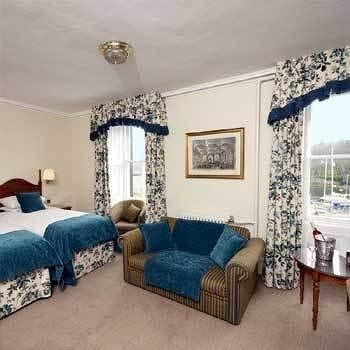 Royal Hotel Stornoway0